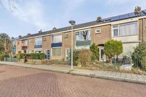 Ruime Eengezinswoning Spijkenisse 4 slaapkamers Royale Tuin