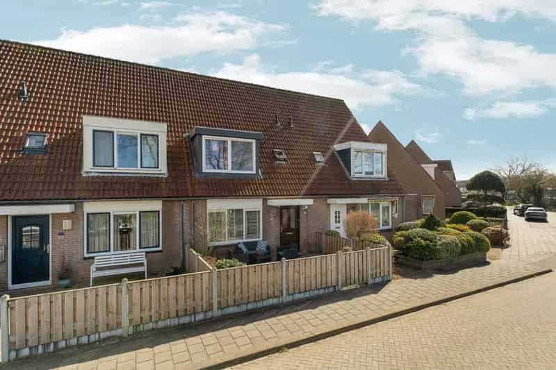 Huis te koop Almere 4 slaapkamers Stedenwijk Zuid