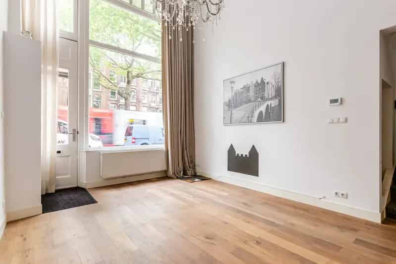 Amsterdamse Maisonnette: Historische Charme en Moderne Comfort