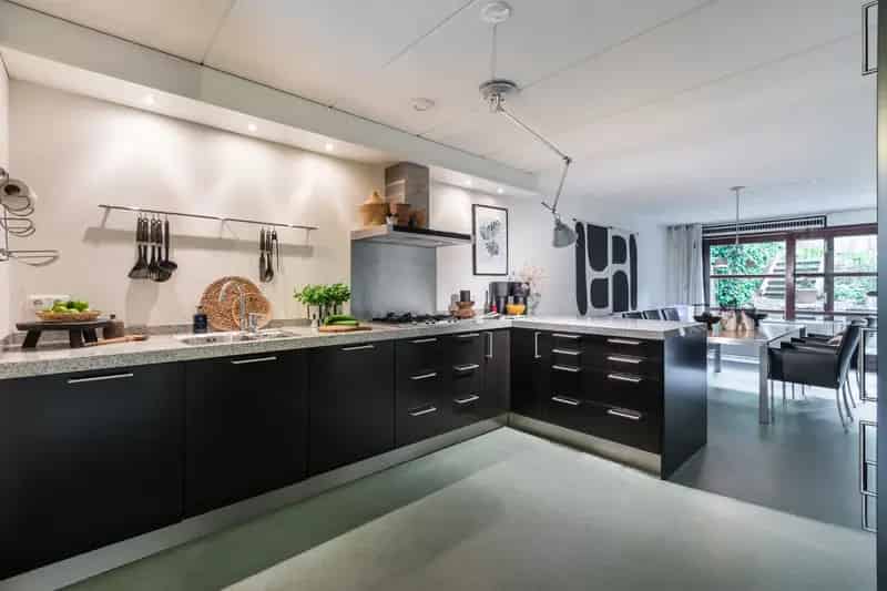 Nijmegen Stadswoning 150m2 Ooijpolder Uitzicht Luxe Keuken Dakterras