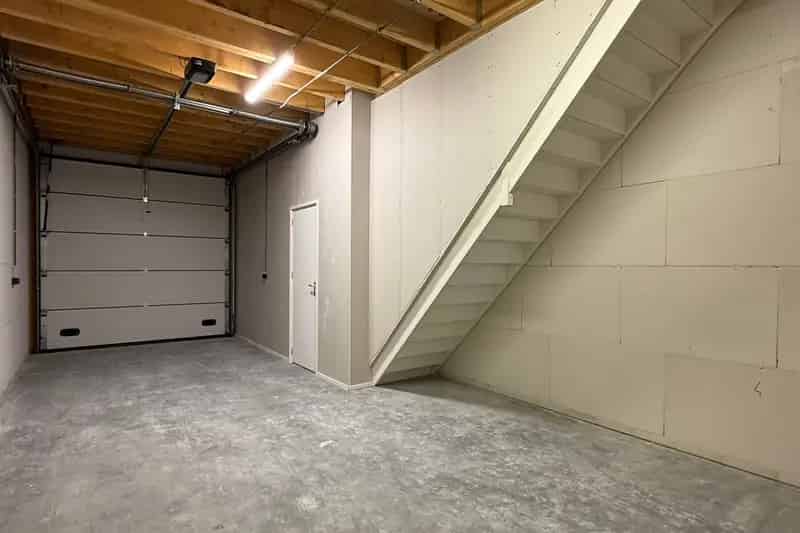 Bedrijfshal te koop Alphen aan den Rijn 86m²