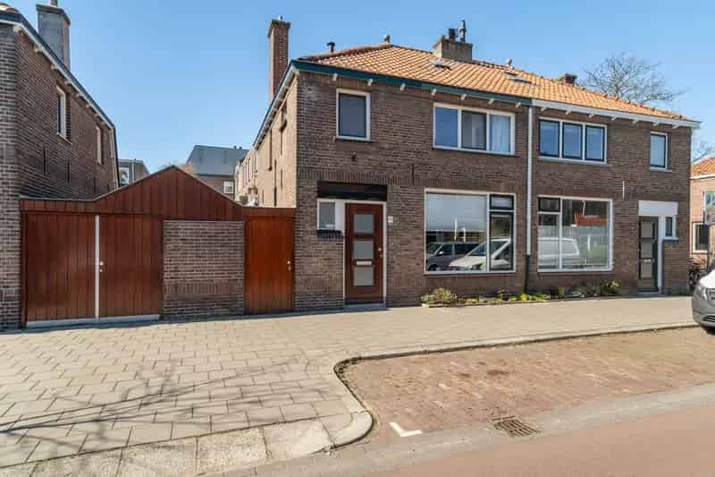 Te Koop: Charmante Tweekapper in Hof van Delft