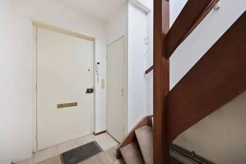 Huis te koop Amsterdam Osdorp: 2-onder-1-kap woning met garage