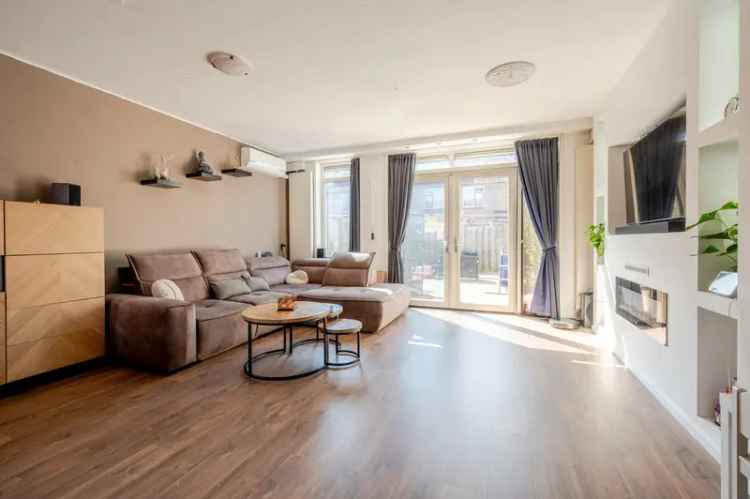 Te Koop Lelystad Horst 15: starterswoning 91m2 2 slaapkamers moderne badkamer