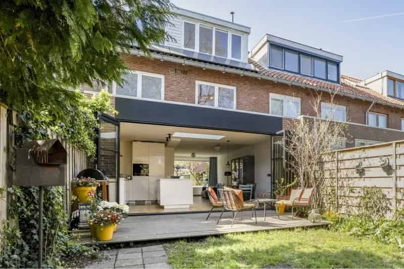 Huis te koop Amstelveen Vogelkerslaan: 5 kamer woning 132m2