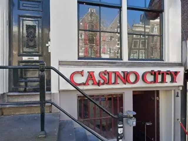 Appartement Amsterdam Oudezijds Achterburgwal te huur