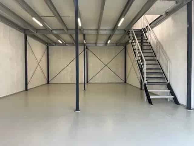 Bedrijfshal te koop Wateringen 200m²