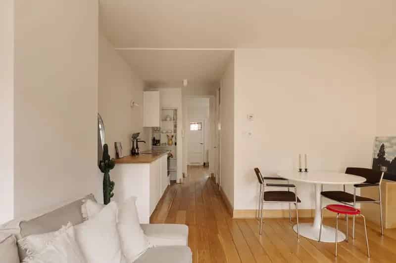 Jordaan appartement te koop: 3 kamers, 43m², balkon, glas-in-lood