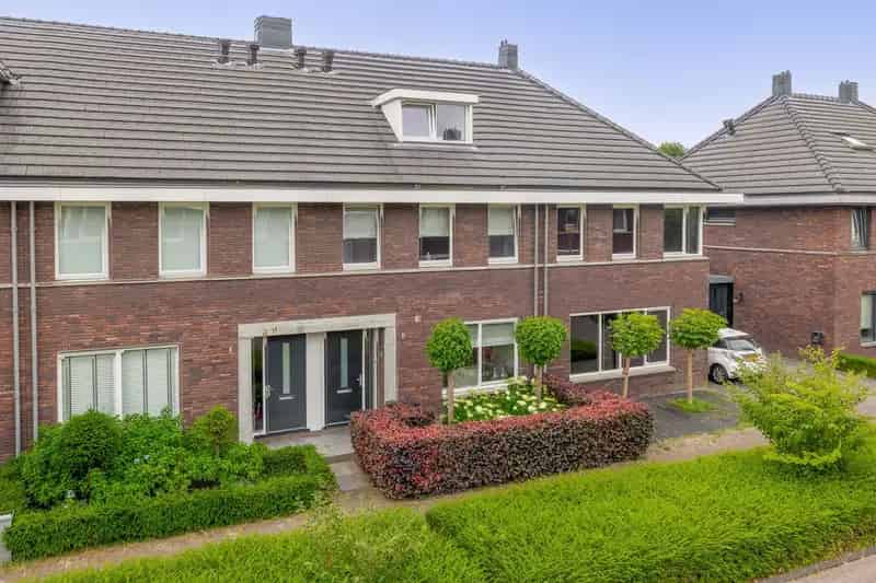 Ruime gezinswoning 5 slaapkamers Waalwijk