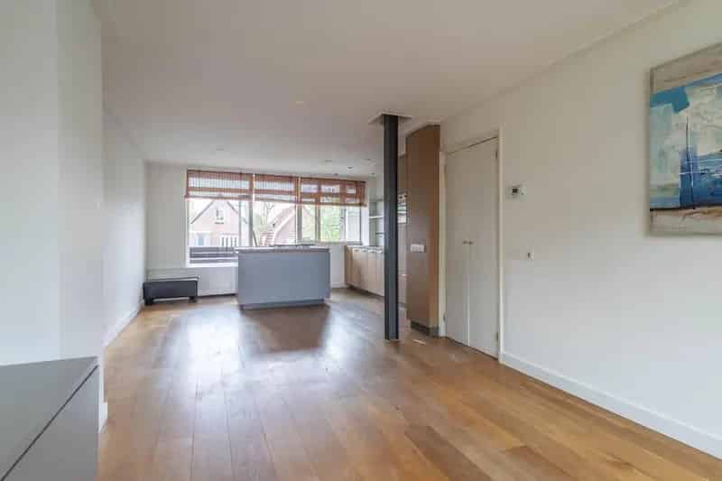 3 Kamer Appartement Beverwijk Centrum Nabij NS Station