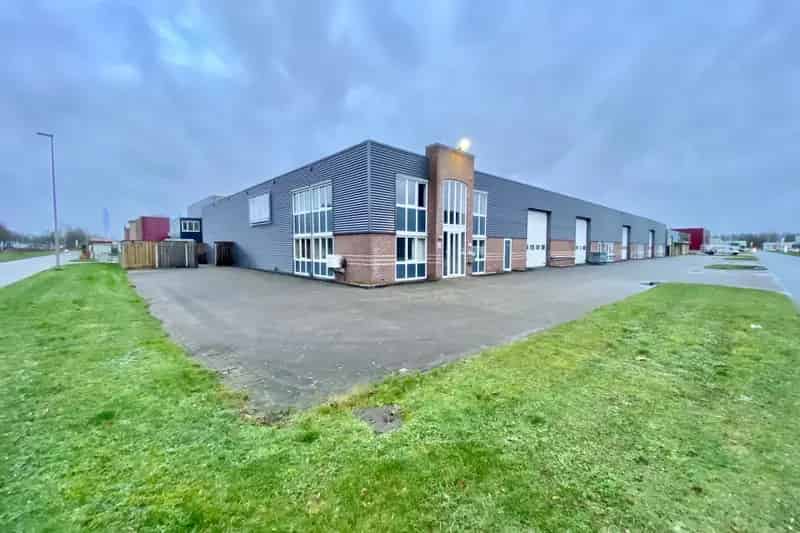 Bedrijfshal te Huur Almelo - 1054m² Bedrijfsruimte