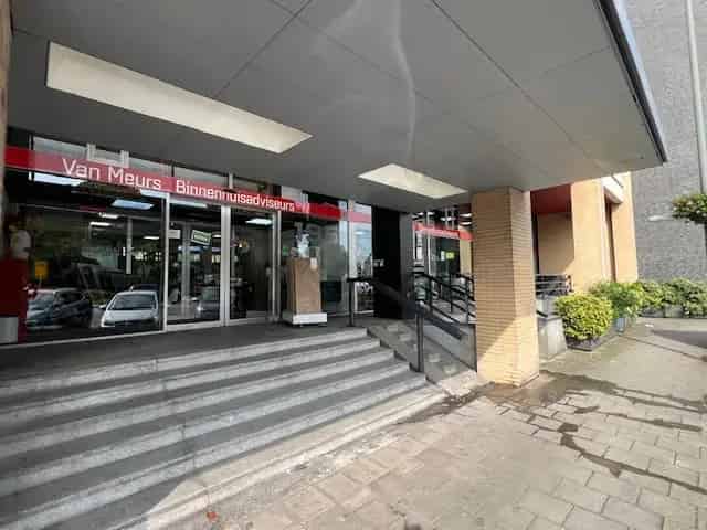 Winkelruimte Schiedam 1050m² - Transformatie 8 Woningen