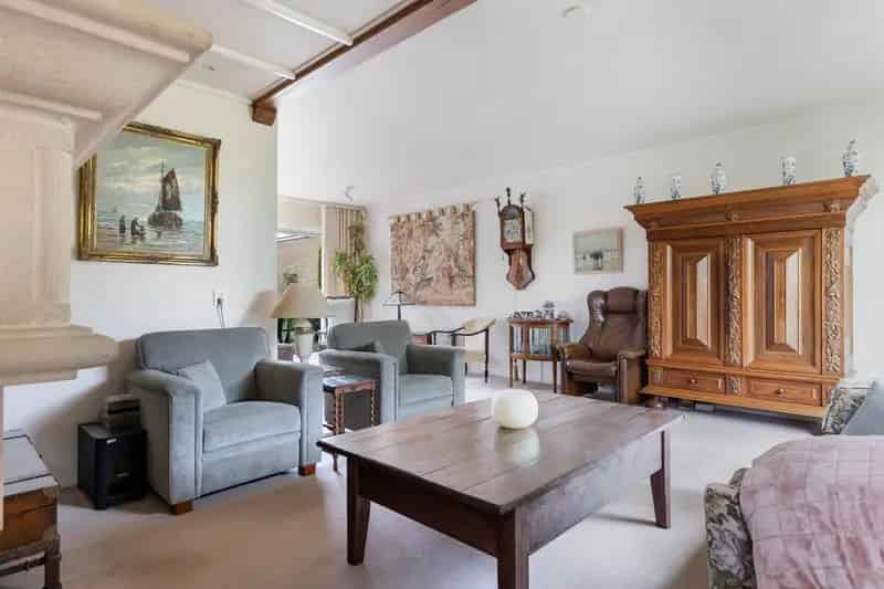 Vrijstaande Semi-bungalow Apeldoorn - Ruime Tuin en 4 Slaapkamers