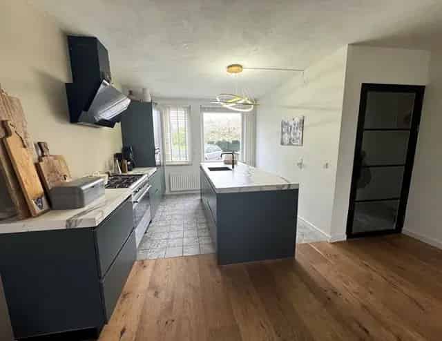 Eengezinswoning Almere De Gouwen 5 Kamers 145m2
