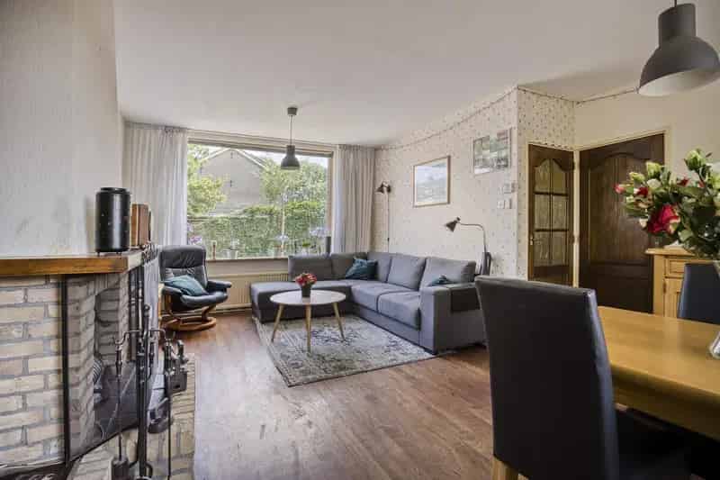 Ruime 2 1 Kapwoning 4 Slaapkamers Garage Royale Tuin