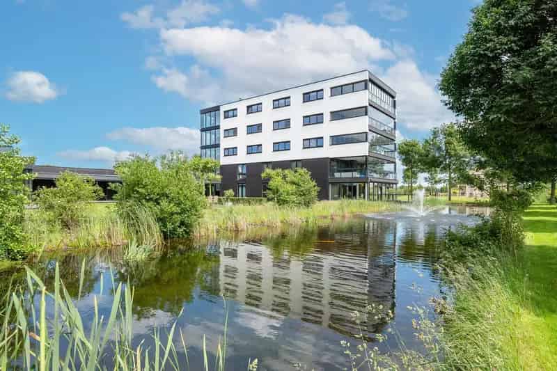 Luxe Appartement te koop Almere 218m2 Zwembad Sauna