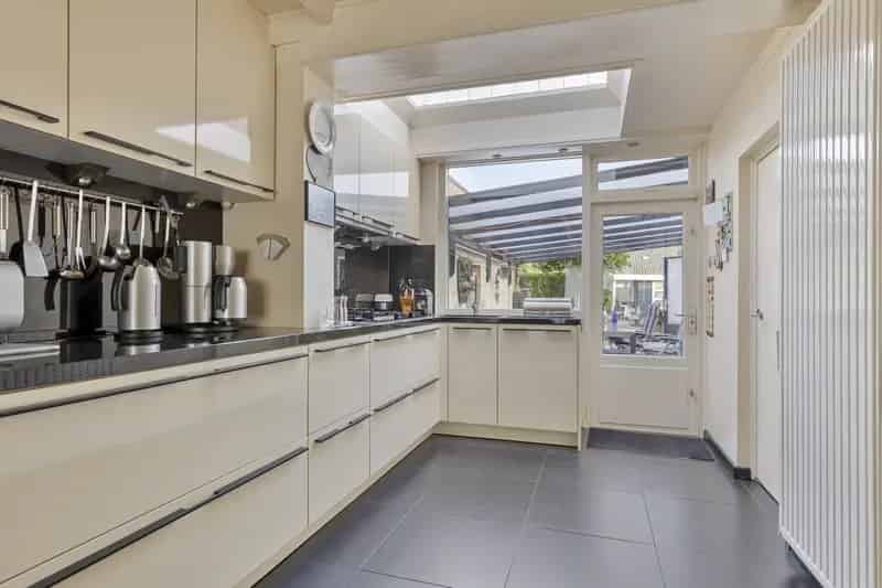 Ruim huis in Rijen nabij voorzieningen en natuur