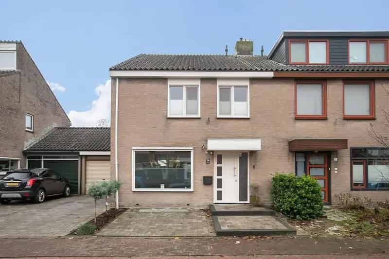 Huis te koop: Anthon van der Horstlaan 28 3752 VN Bunschoten-Spakenburg | Funda