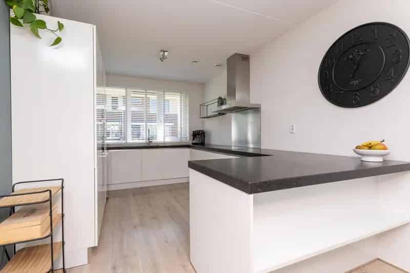 Instapklare Hoekwoning Bangert Oosterpolder 5 slaapkamers