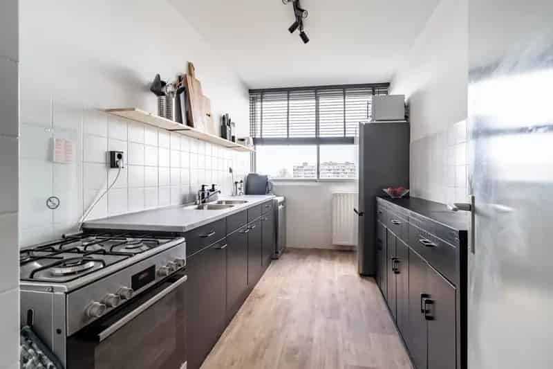 3 Kamer Appartement Delft Voorhof 9e Verdieping Ruim Balkon