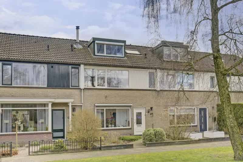 Ruime Tussenwoning 4 Slaapkamers Renswoude