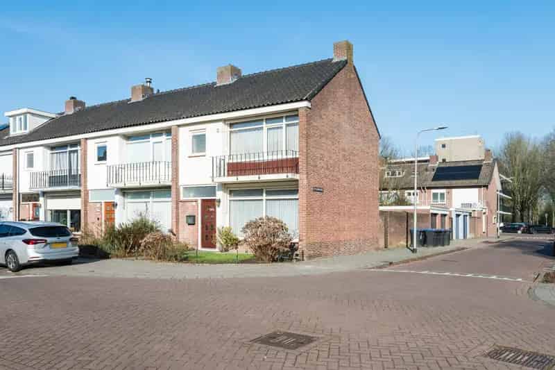 Huis te koop: Montfortanenlaan 15 5042 CT Tilburg 