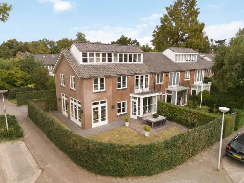 Huis te koop: Thorbeckelaan 21 1412 BL Naarden | Funda