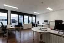 672 m2 Bedrijfsruimte te Huur Houten
