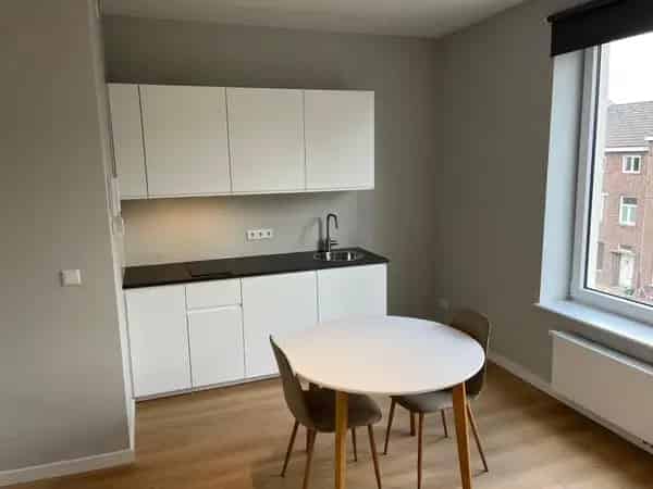 Kamer Maastricht Sint Annalaan - Gemeubileerd en recent gerenoveerd