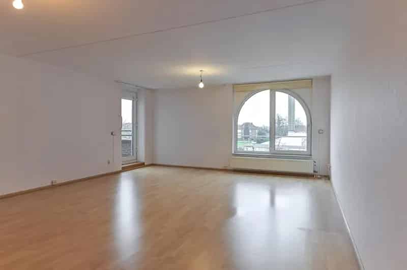 Ruim appartement Tegelen Centrum 3 slaapkamers balkon