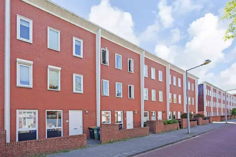 Herenhuis te koop Den Haag 5 Kamer Dubbele Garage
