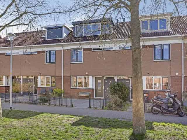 5 Slaapkamers Eengezinswoning Nieuw Vennep