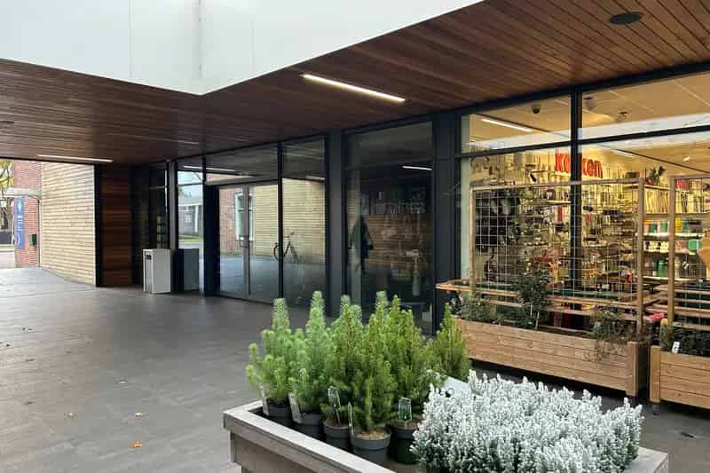 Winkelruimte te huur Rozenburg Raadhuisplein