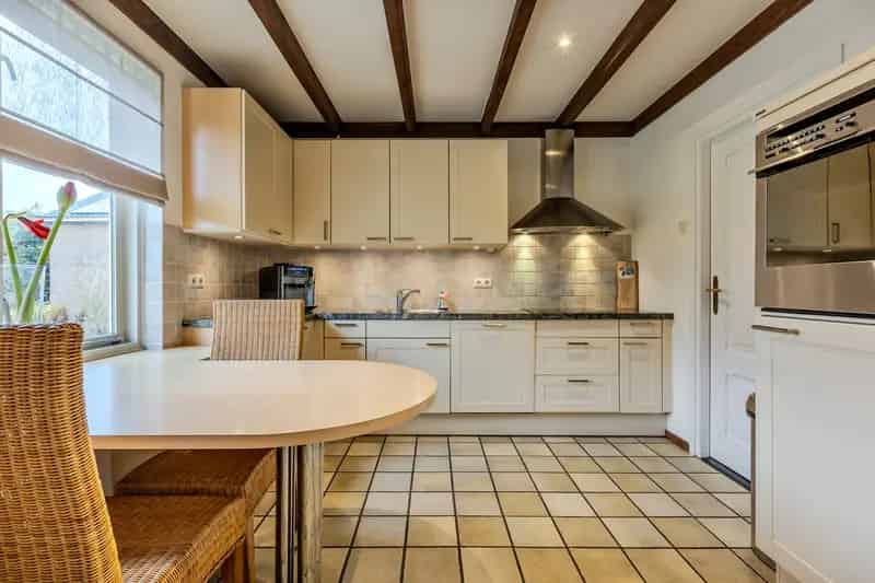 Vrijstaande woning Dinteloord: Ruime tuin, 4 slaapkamers, inpandige garage