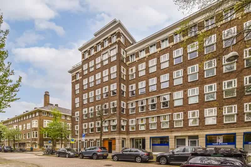 Appartement te koop Amsterdam Zuid Minervaplein 40m2 gerenoveerd