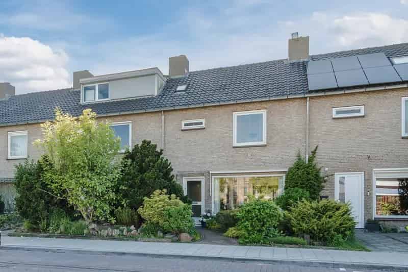 Huis te koop Leusden: Ruime gezinswoning met 3 slaapkamers