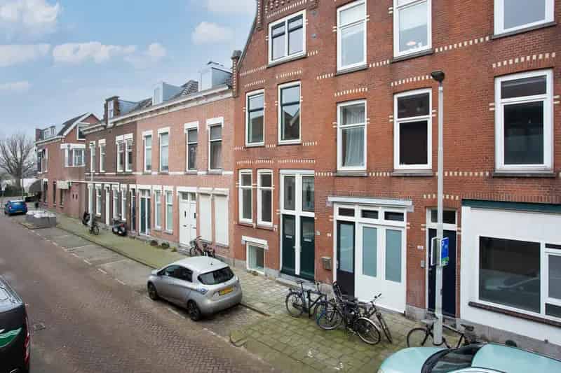 Ruime Dubbele Benedenwoning Hillegersberg Zuid 3 slaapkamers Tuin