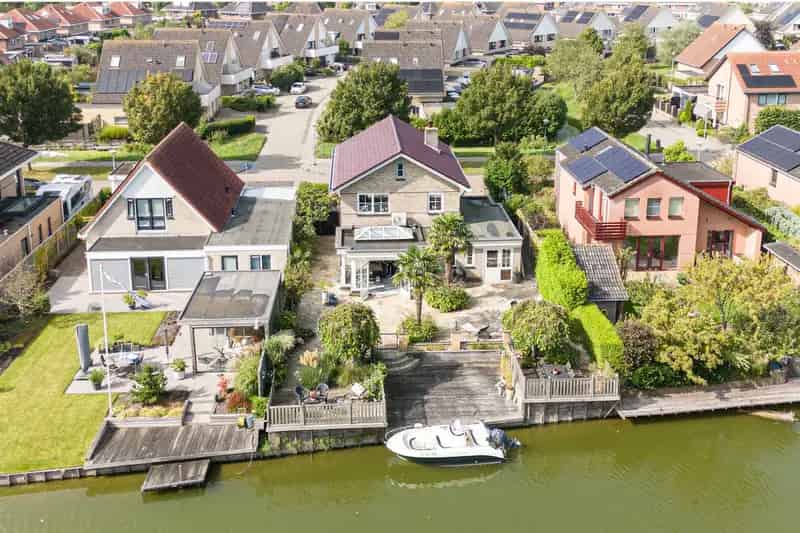 Grote villa Enkhuizen aan het water 3 slaapkamers