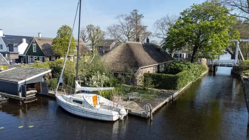 Monumentale Woonboerderij Aalsmeer Aardbeienbrug