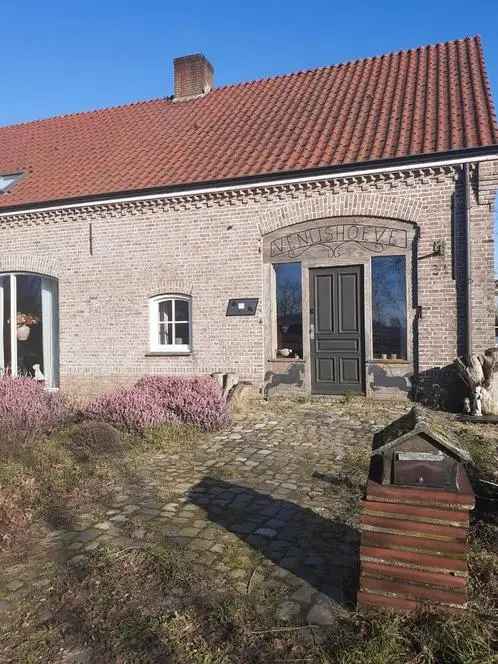Woonboerderijhelft Schijndel Landelijk gelegen