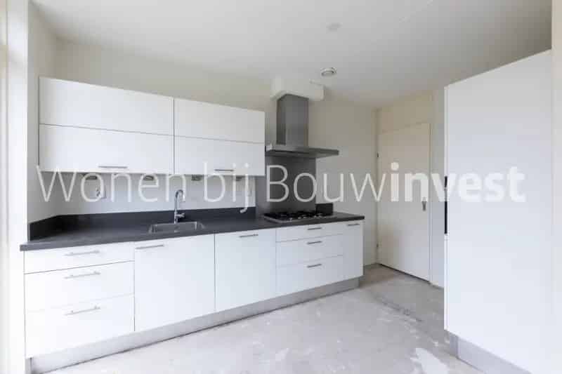 Ruime Eengezinswoning 140m2 Leidschendam 3 Slaapkamers Tuin Zonnepanelen