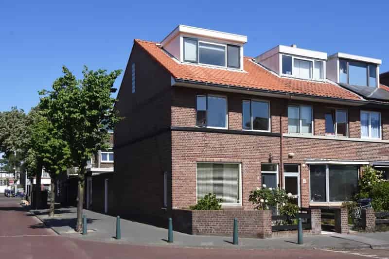 Huis te koop Den Haag Doldersestraat 3 slaapkamers garage tuin