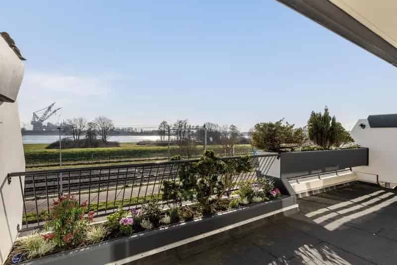 Ruim 3-kamerappartement met garage en zonnig terras