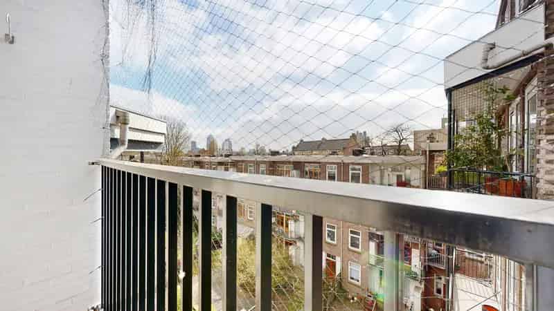 Ruime bovenwoning Amstelkanaal 4 slaapkamers