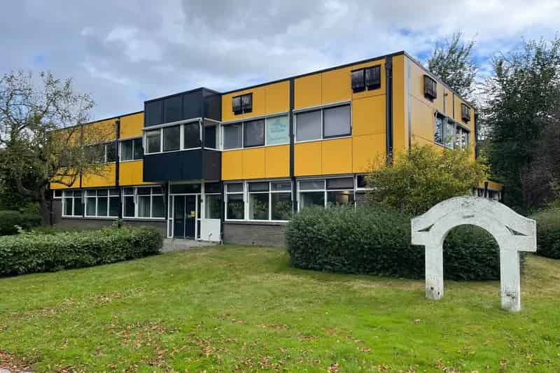 Kantoorruimte te huur Delfzijl 380m2 16 parkeerplaatsen