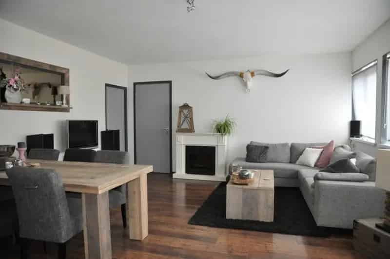 Villa met Bedrijfsloods 520m2  4 slaapkamers Luxe Tuin Hoog Rendement