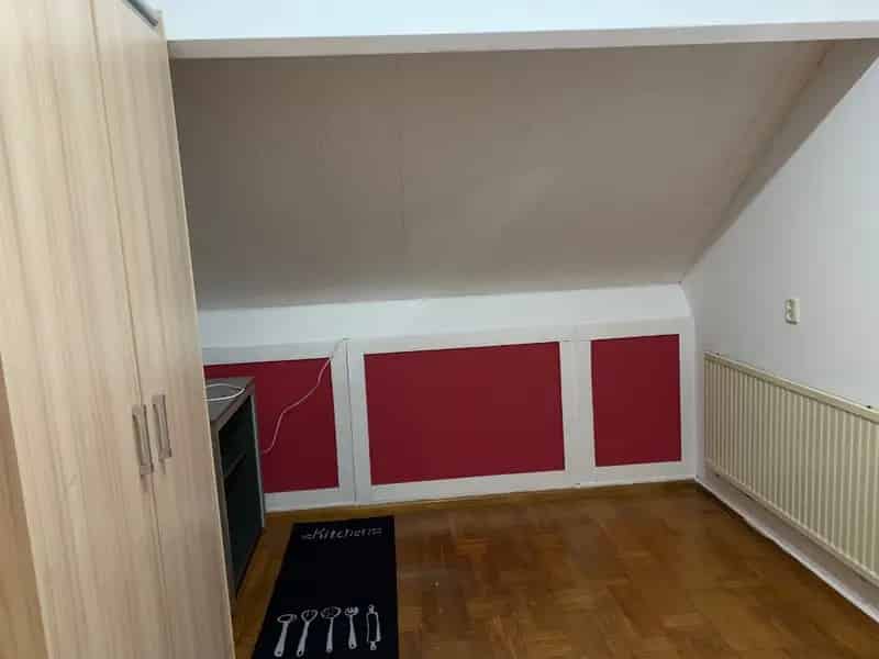One fully furnished room available for rent