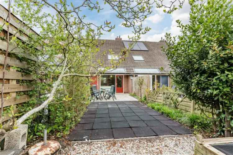 Huis te koop Zoetermeer Carmenschouw 15 4-kamer woning tuin