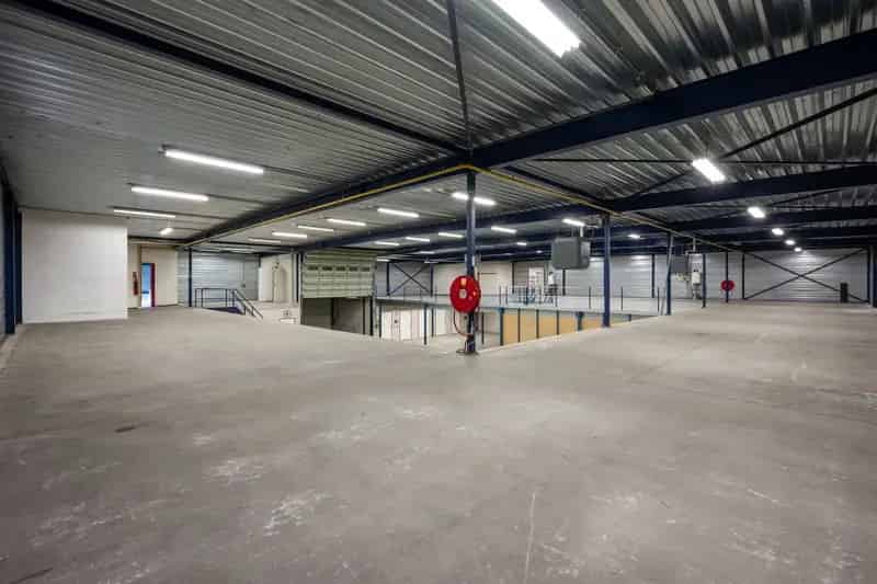 Bedrijfshal te Huur Apeldoorn A1