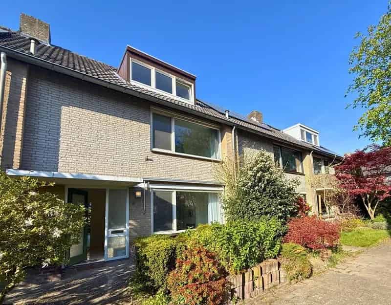 Ruime 4 Slaapkamers Huis 150m2 Eindhoven Per 1 Mei 2025